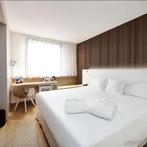 4* فندق أوكسيدنتال براها